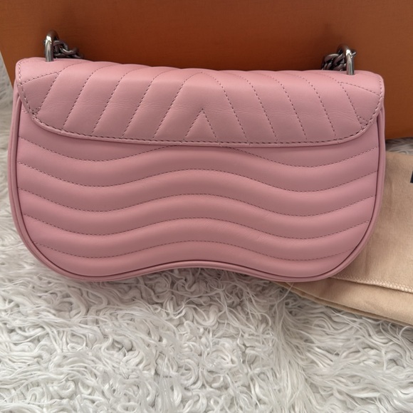 Louis Vuitton New Wave Chain Bag Pink - Picture 3 of 8